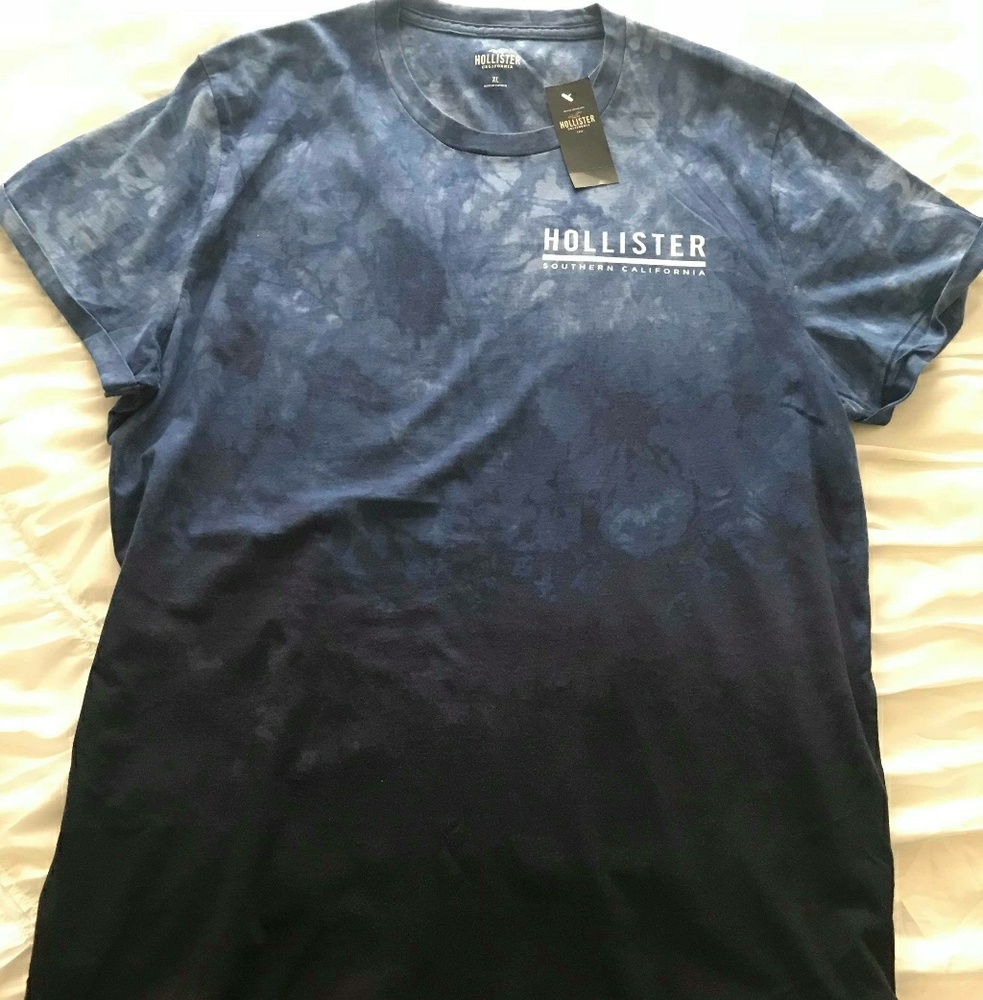 Hollister T-Shirt